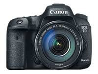 Canon EOS 7D Mark II 디지털 SLR 카메라 (EF-S 18-135mm IS USM 렌즈 Wi-Fi 어댑터 키트 포함)